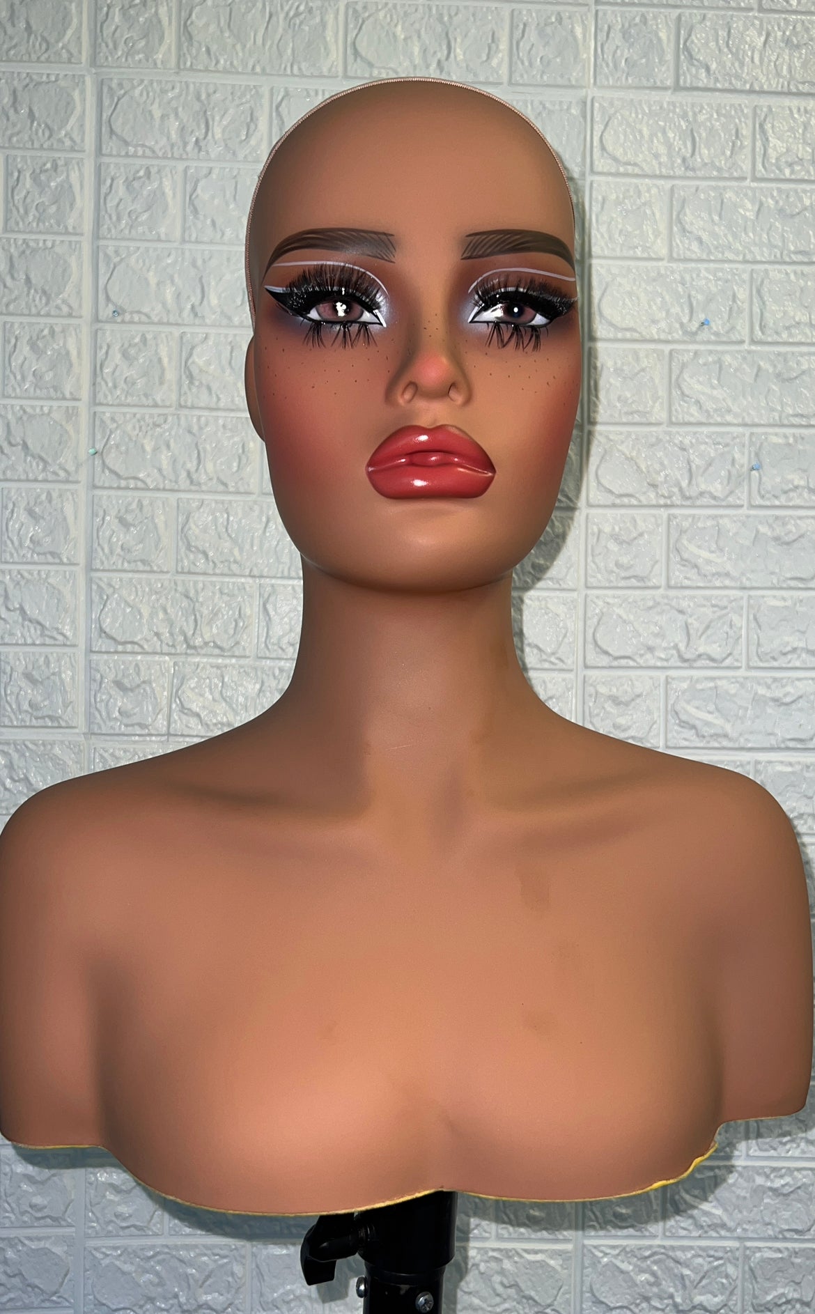 Glam Mannequin