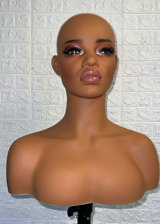 Glam Mannequin